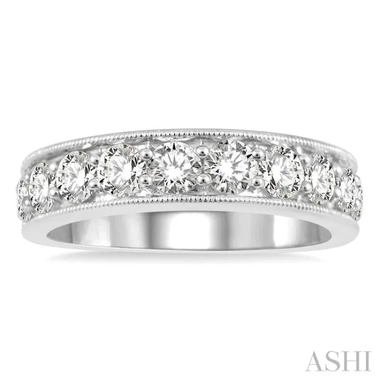 1 1/2 ctw Round Cut Diamond Wedding Band in 14K White Gold