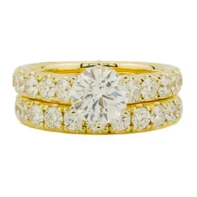 1.31 Round Diamond w/ Diamond Accents Bridal Wedding Set in 18K Yellow Gold - Size 7