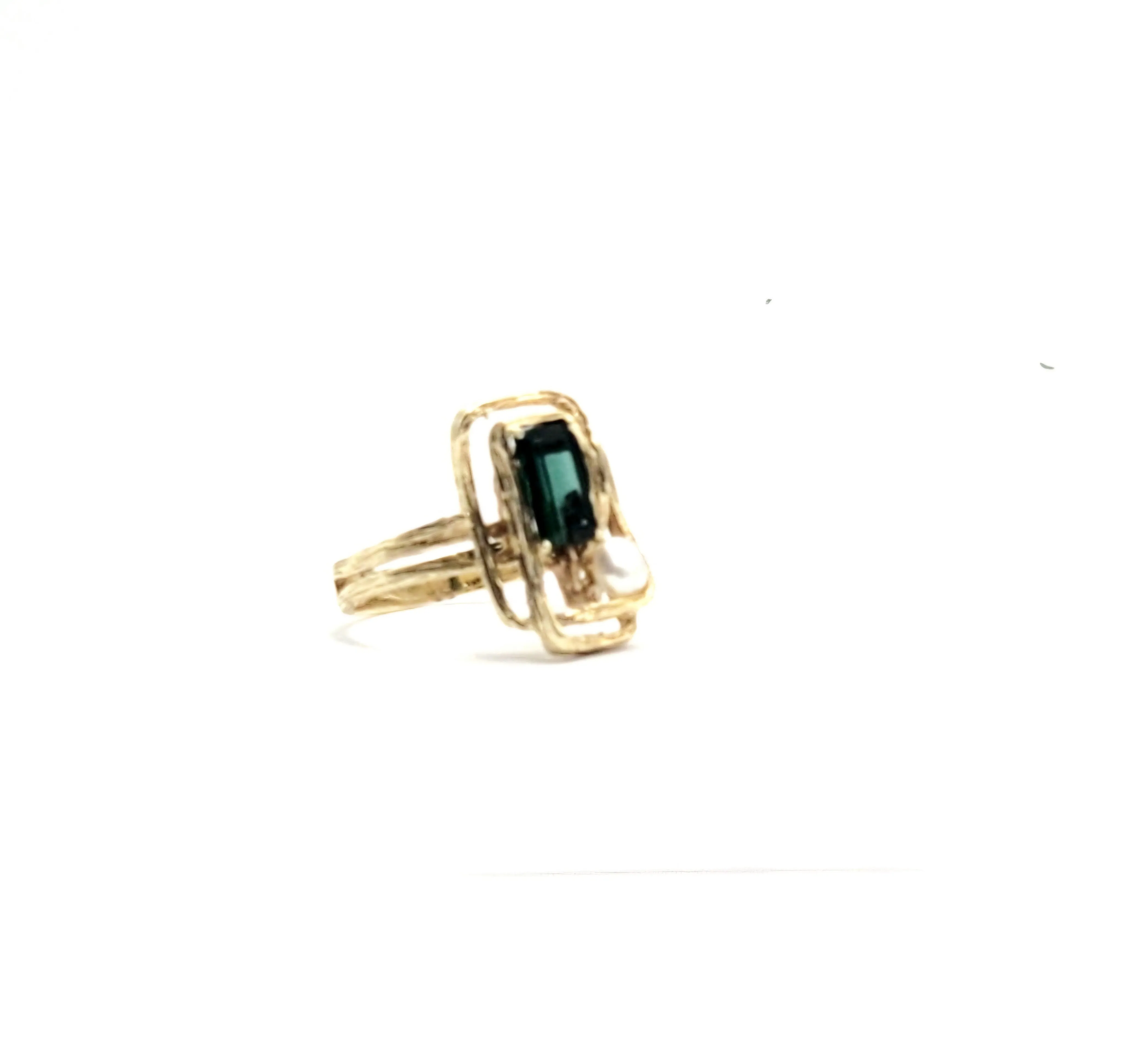 14k Yellow Gold Green Tourmaline and Pearl Double Rectangle Bark Ring