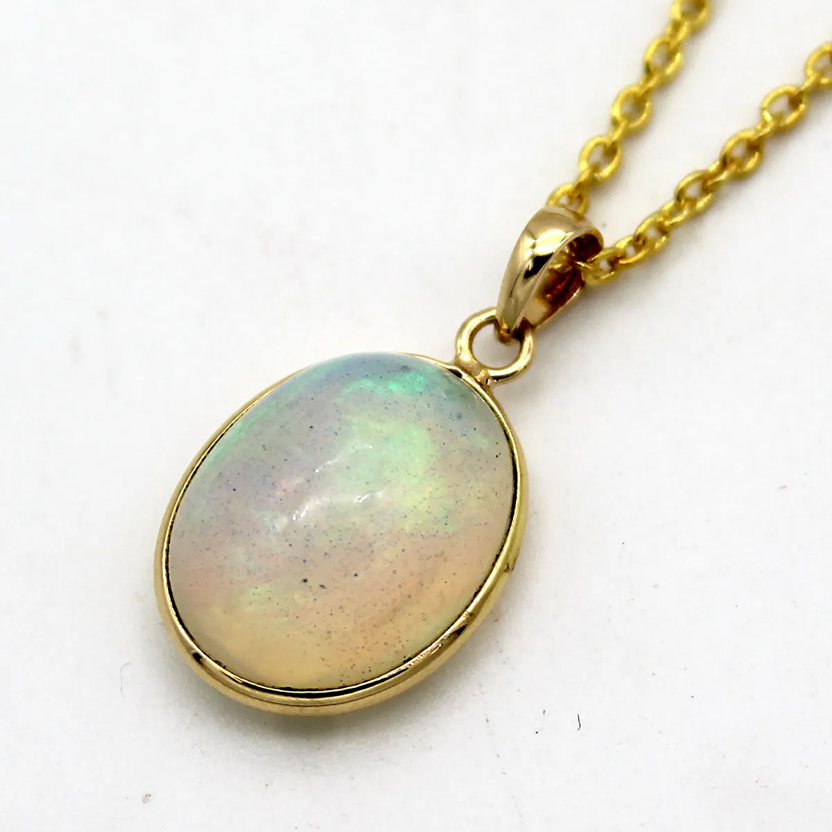 18kt Yellow Gold Natural Oval Opal Cabochon Pendant