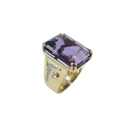 30 Carat radiant Cut Amethyst and  Diamond Ring