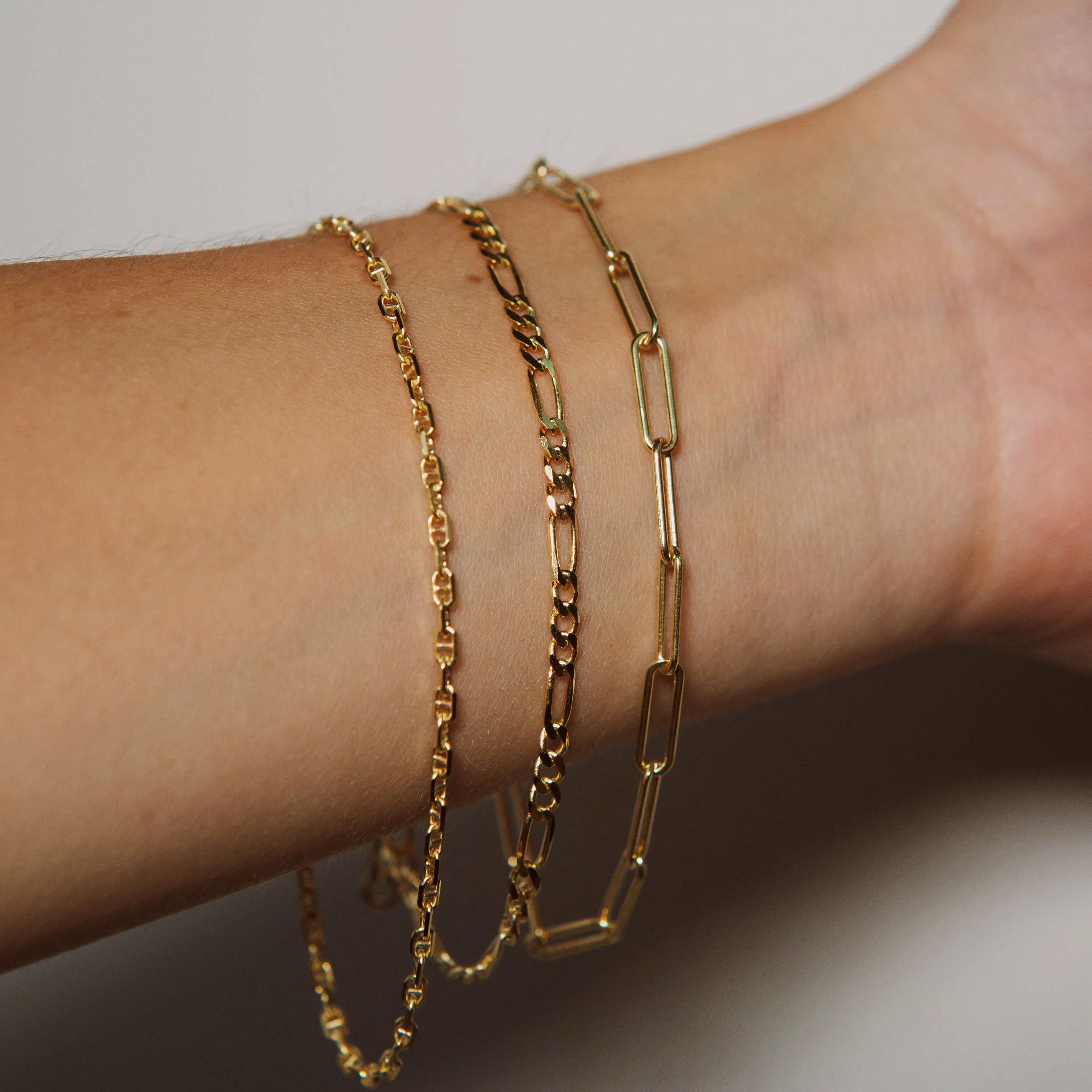 Anchor Chain Bracelet in Gold