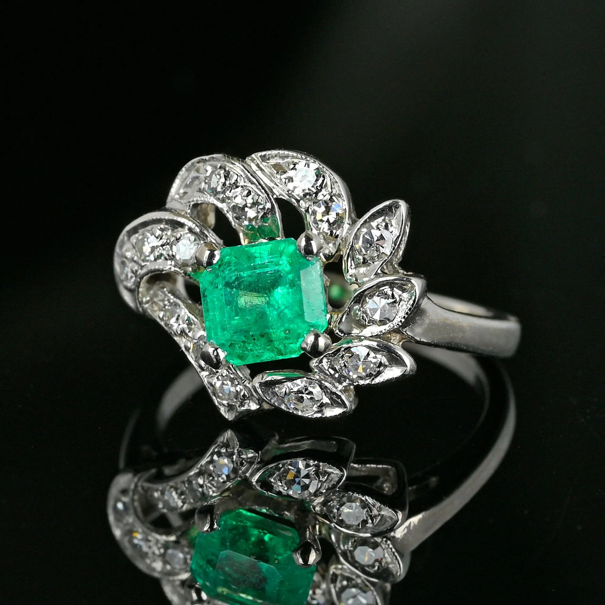 Art Deco 14K White Gold Diamond Emerald Ring