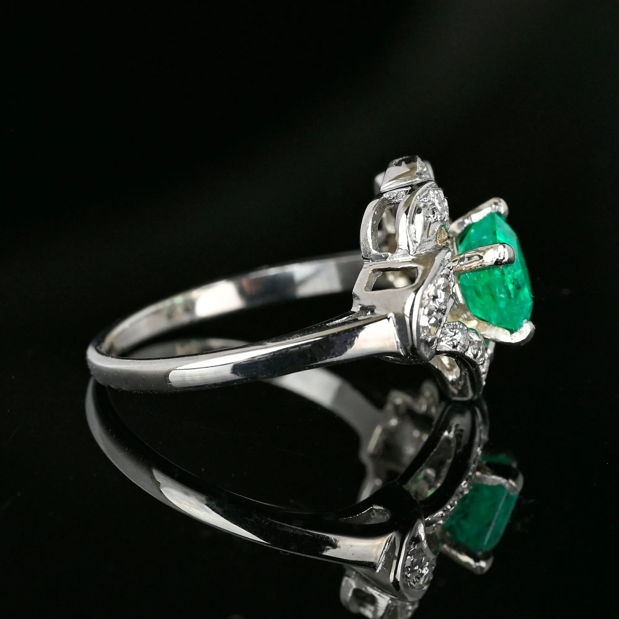 Art Deco 14K White Gold Diamond Emerald Ring