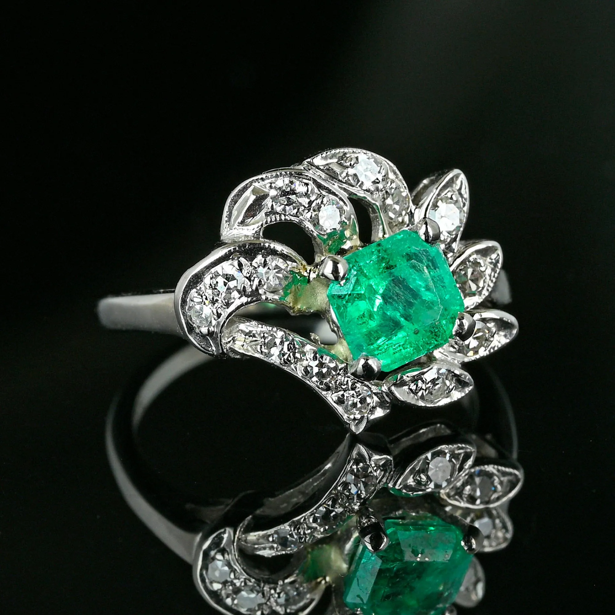 Art Deco 14K White Gold Diamond Emerald Ring