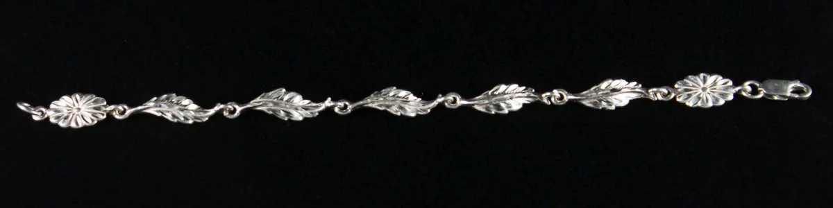 Chain Bracelet with Leaves -