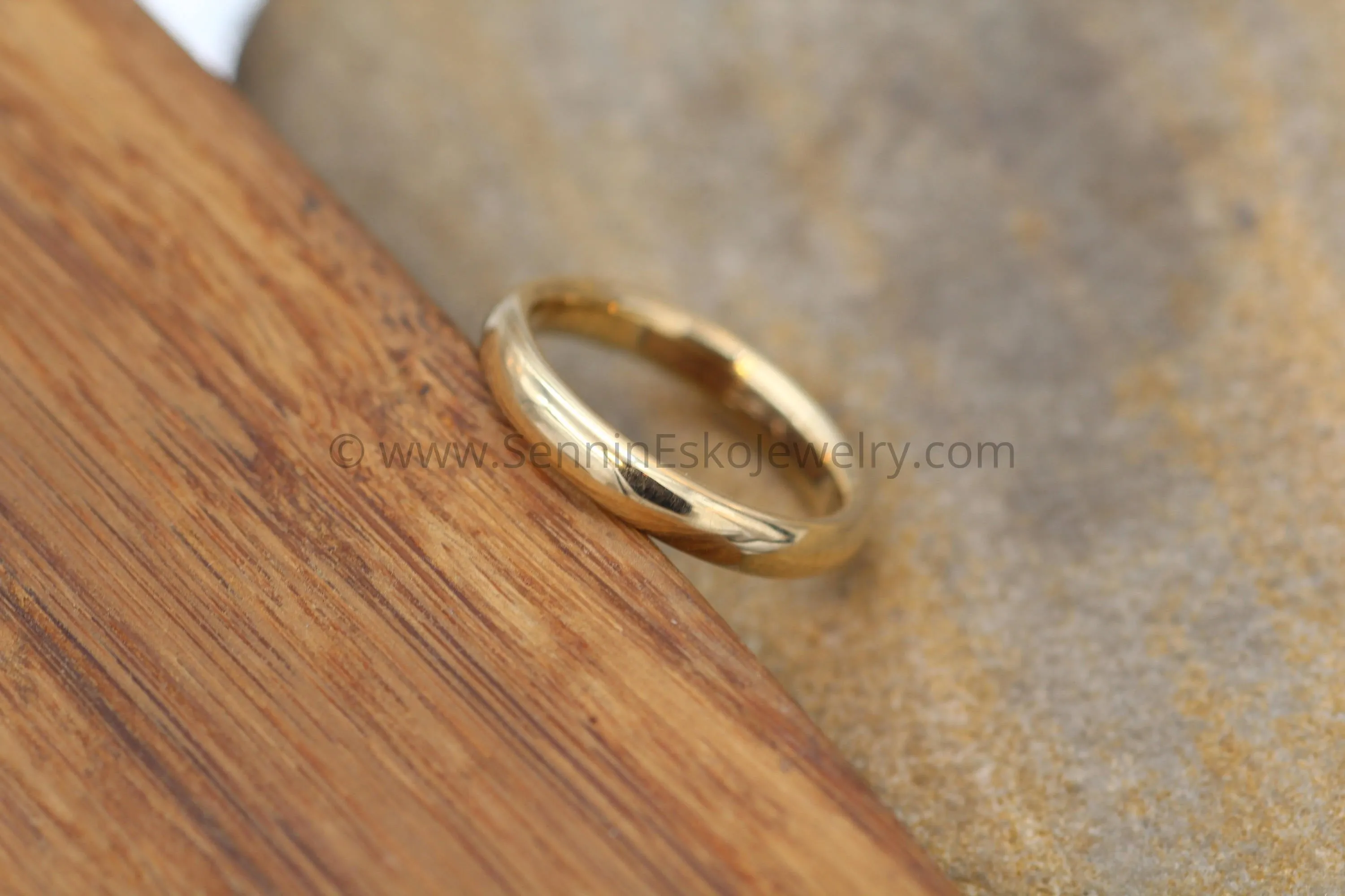 Comfort Fit 14kt Yellow Gold 3.5 x 2mm Band - Glossy Finish