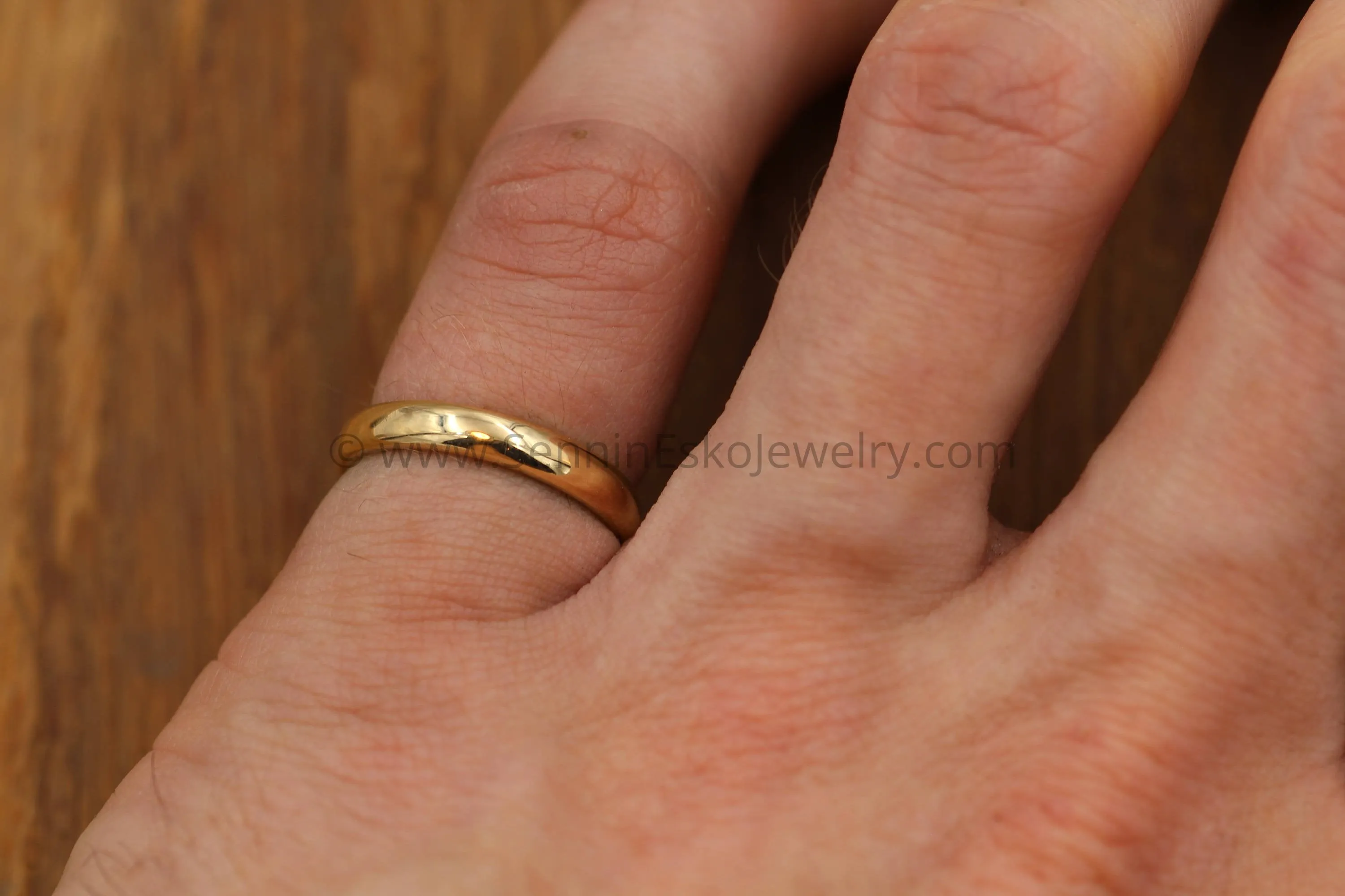 Comfort Fit 14kt Yellow Gold 3.5 x 2mm Band - Glossy Finish