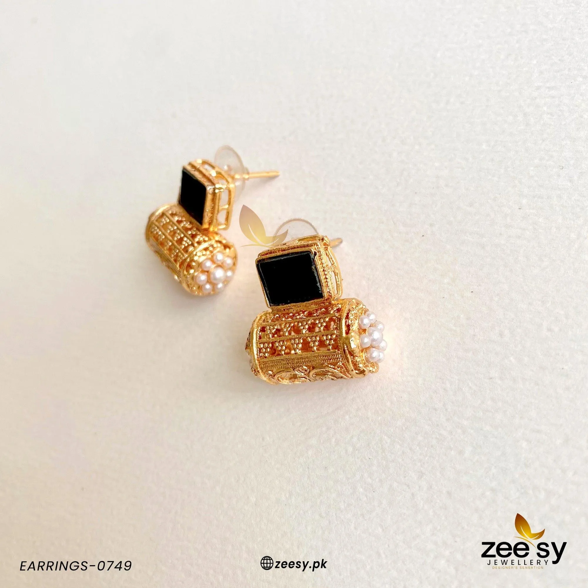 EARRINGS-0749