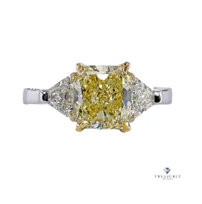 Estate GIA 2.66ct Natural Fancy Yellow RADIANT 3 Stone Diamond Engagement Platinum Ring