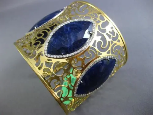 ESTATE LARGE 42.90CT DIAMOND & AAA SODALITE 18KT 2 TONE GOLD 3D BANGLE BRACELET