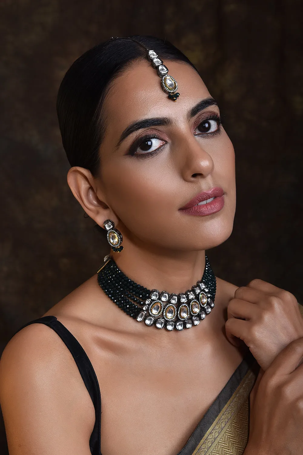 Green Rhodium Plated Kundan Choker Necklace Set with Maang Tikka