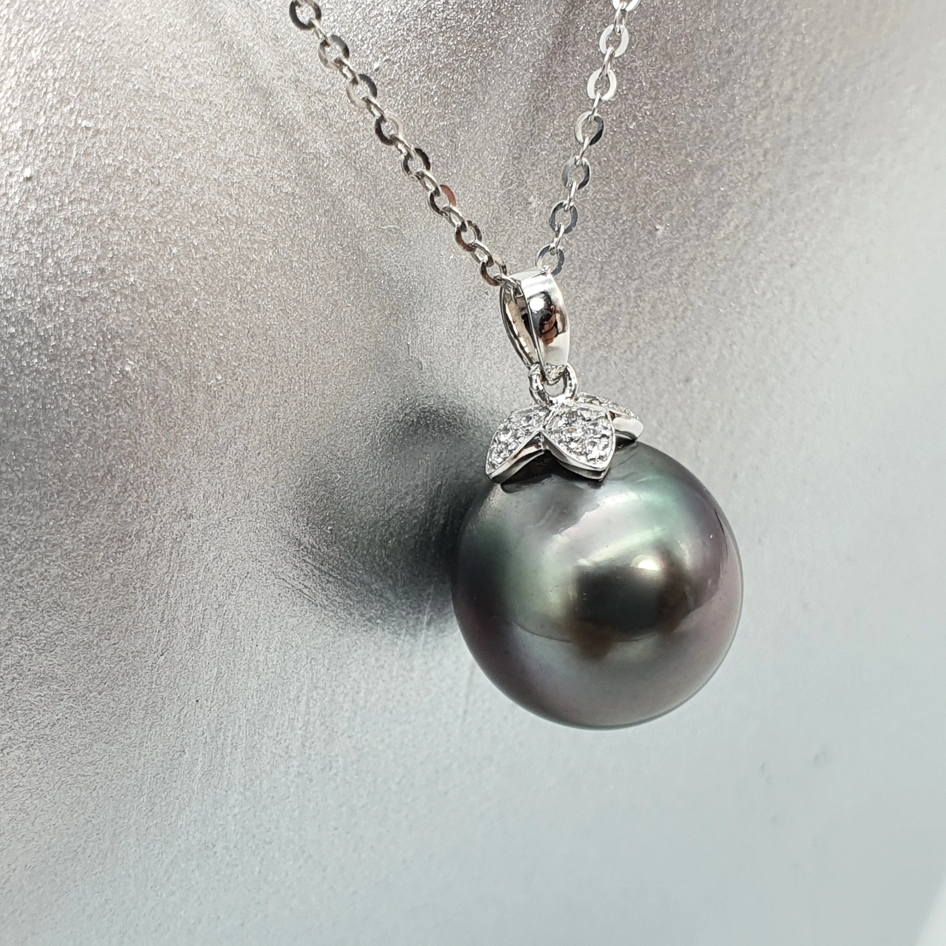 Large Tahitian Pearl Pendant, 18K White Gold