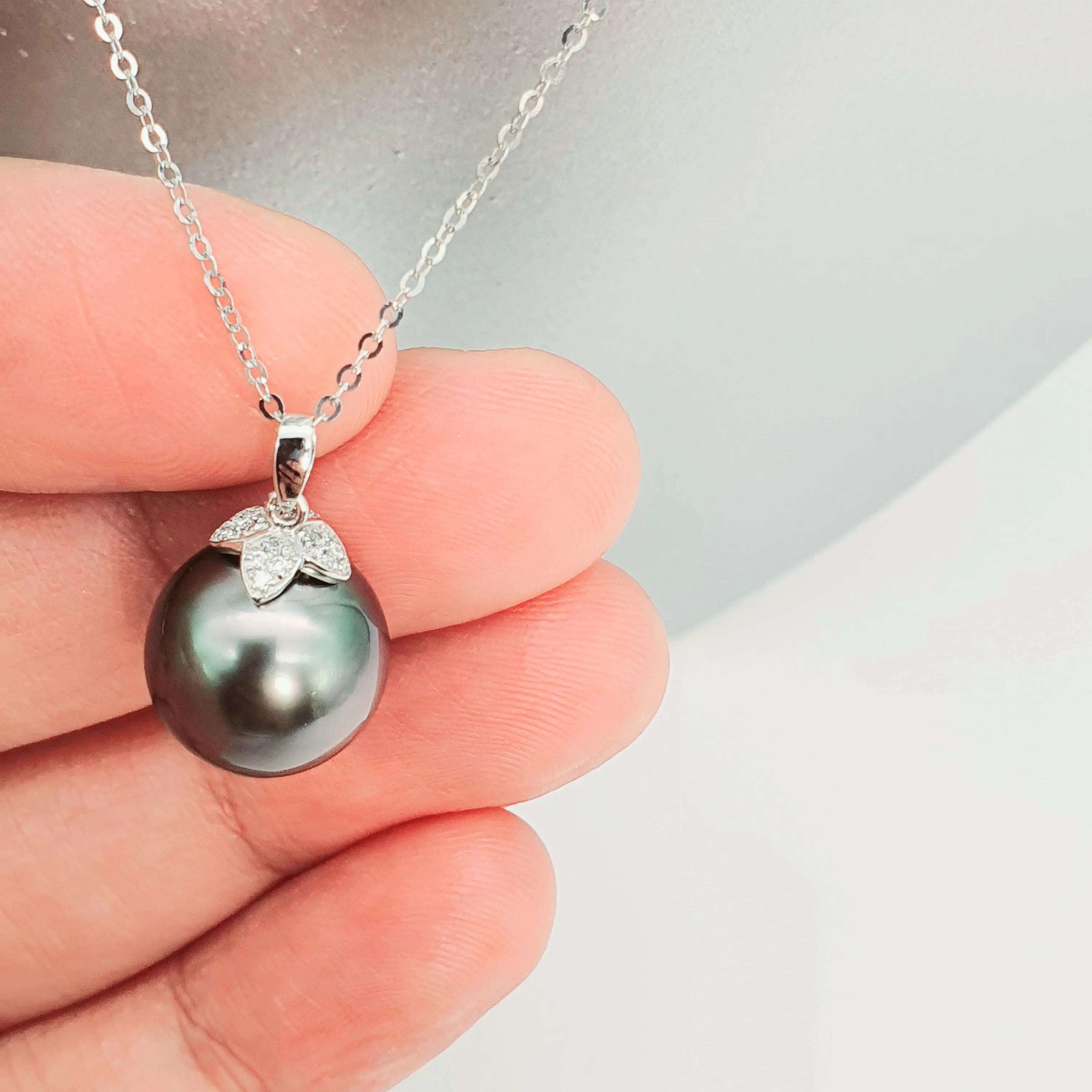 Large Tahitian Pearl Pendant, 18K White Gold