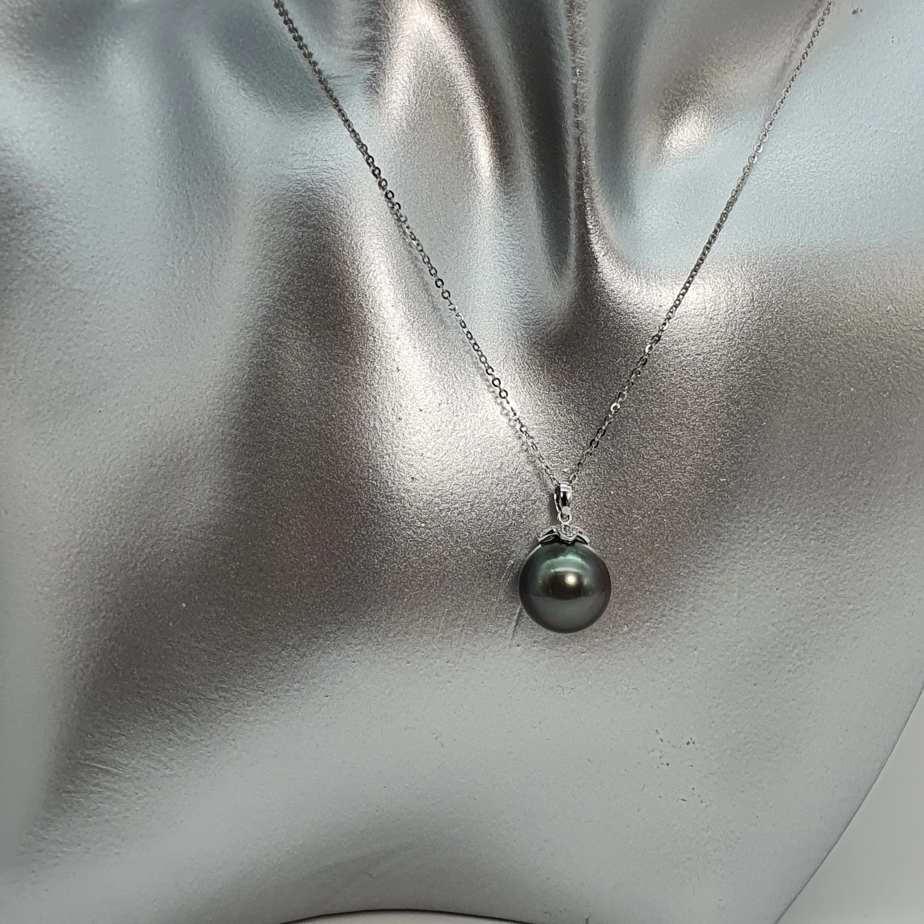 Large Tahitian Pearl Pendant, 18K White Gold