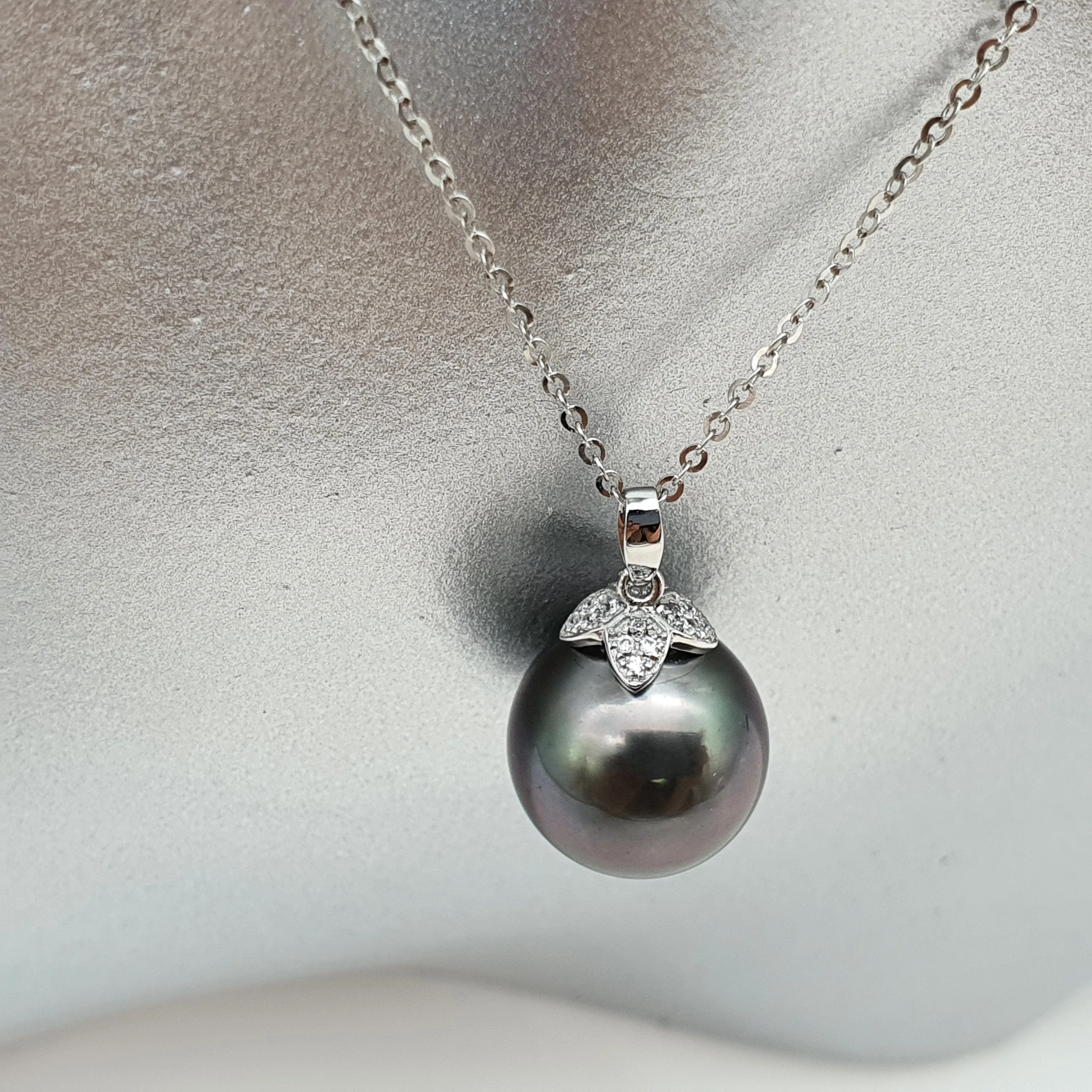 Large Tahitian Pearl Pendant, 18K White Gold