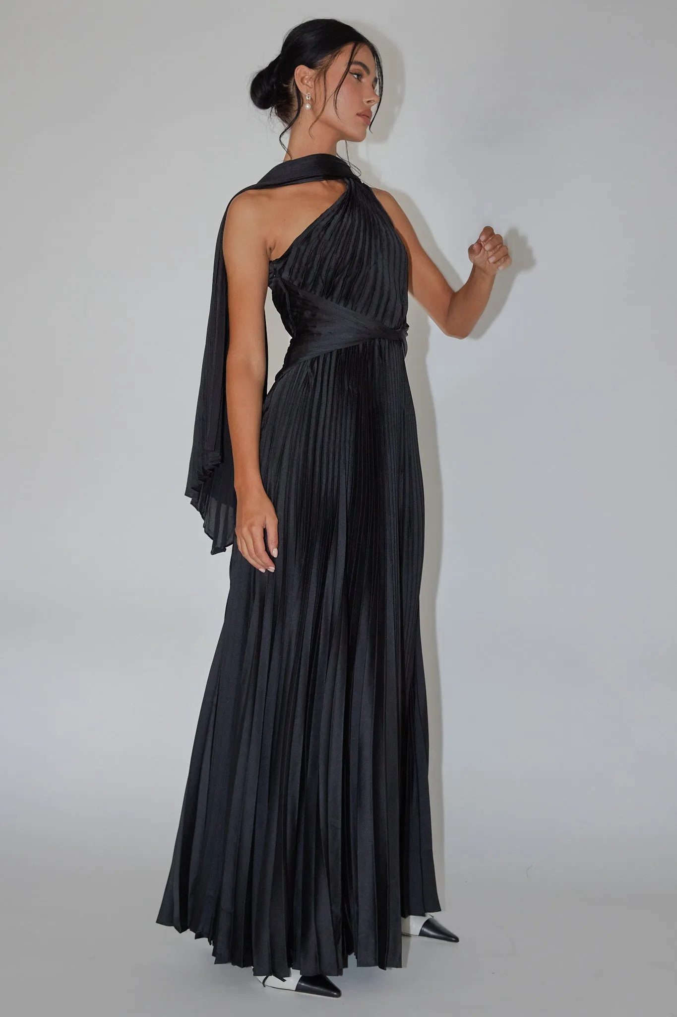 Laxmi Accordion Pleat Maxi Dress Black