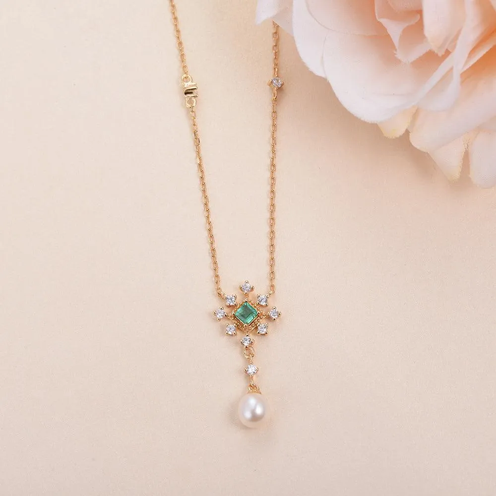 Natural Emerald & Pearl & Moissanite Rose Gold Necklace