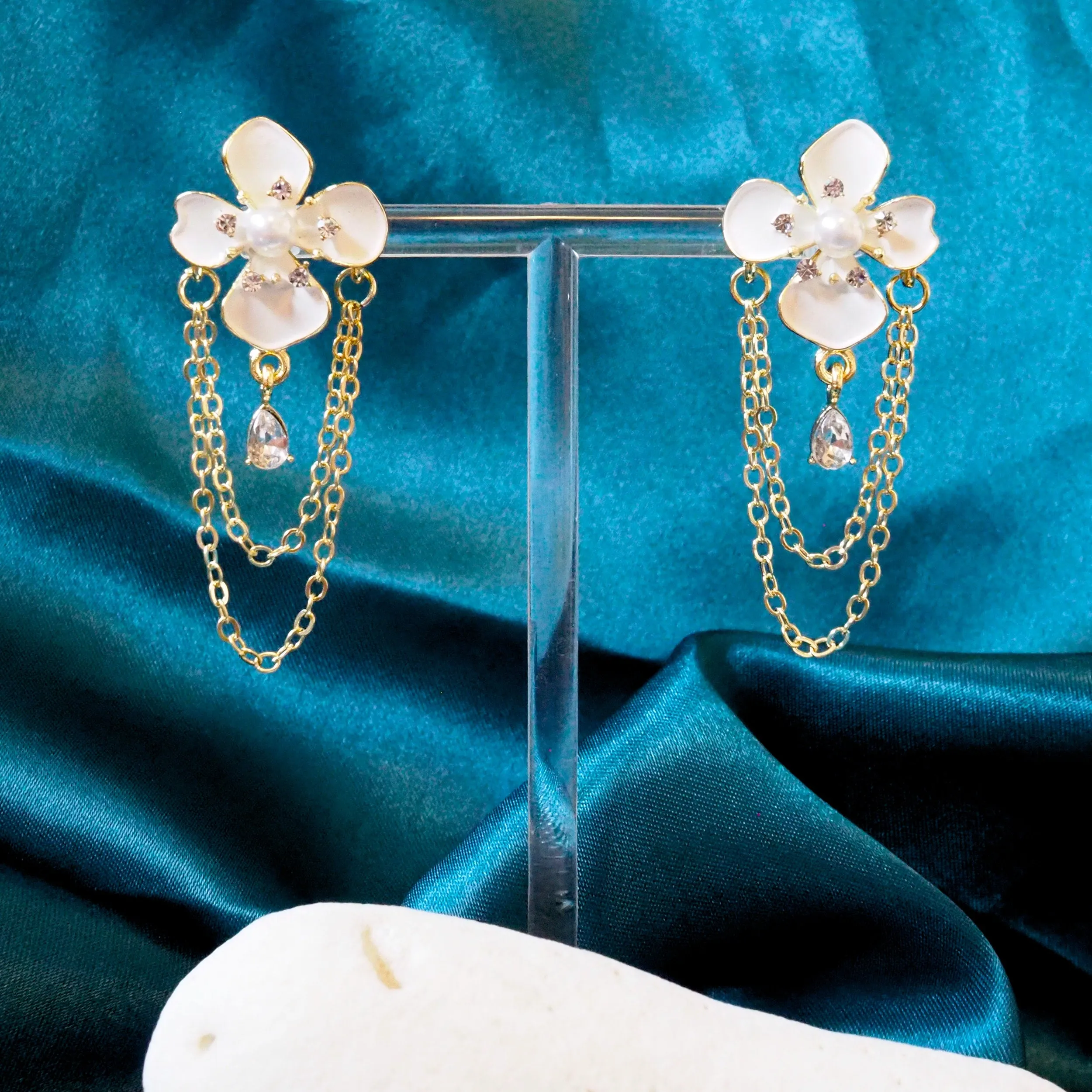 Naupaka Chandelier Earrings