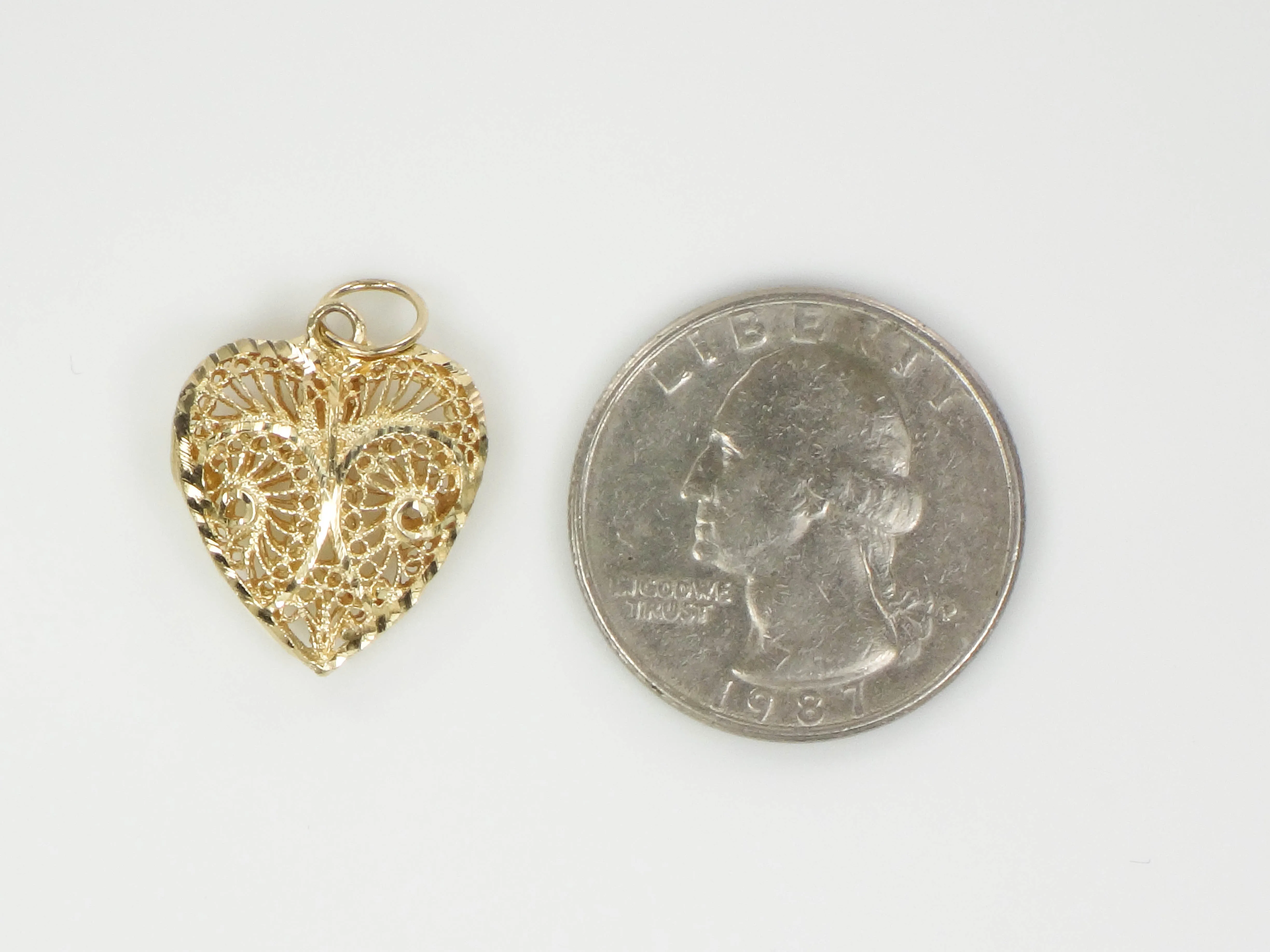 Vintage Estate 14k Yellow Gold Filigree Heart Pendant Charm